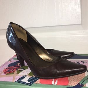 Kenneth Cole Reaction Heels- Size 8